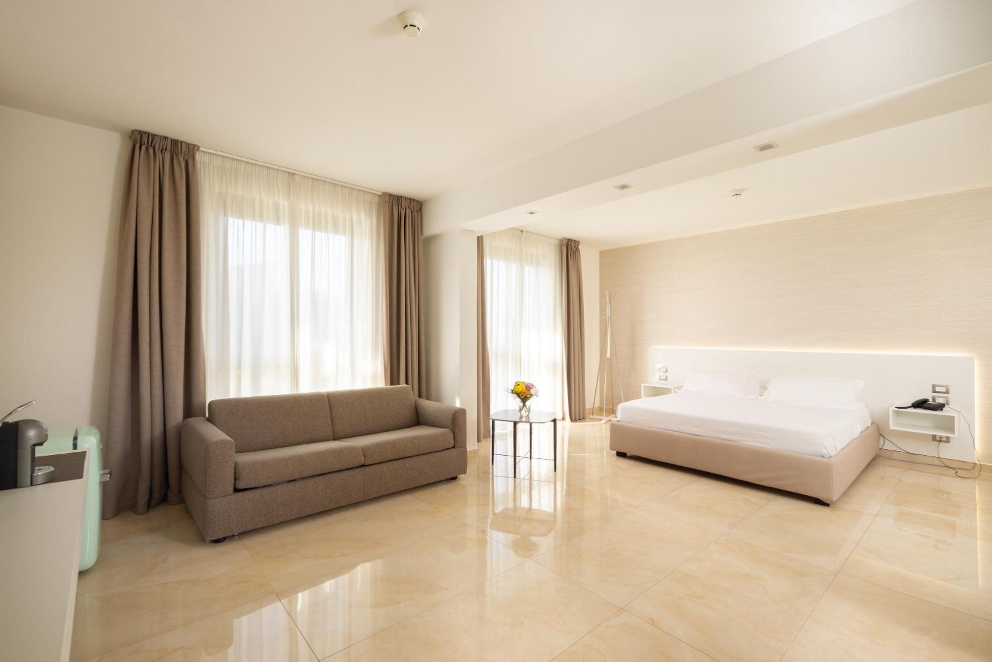 D'Aragona Lifestyle Hotel กอนแวร์ซาโน ภายนอก รูปภาพ