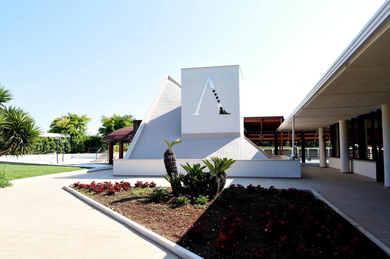 D'Aragona Lifestyle Hotel กอนแวร์ซาโน ภายนอก รูปภาพ